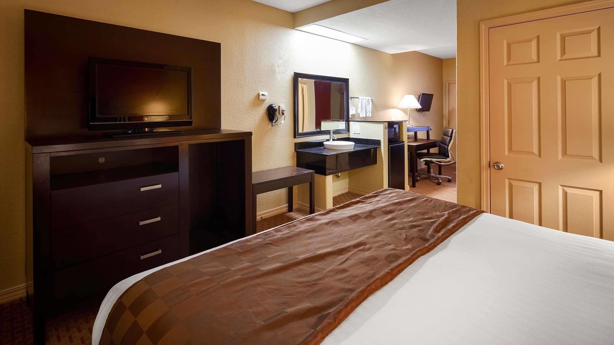 Best Western Airport Inn Монро Екстериор снимка